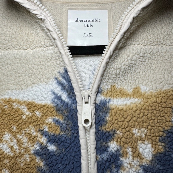 Abercrombie Kids Sherpa Fleece Zip Jacket Wolves Print Size 11/12 - Picture 3 of 6